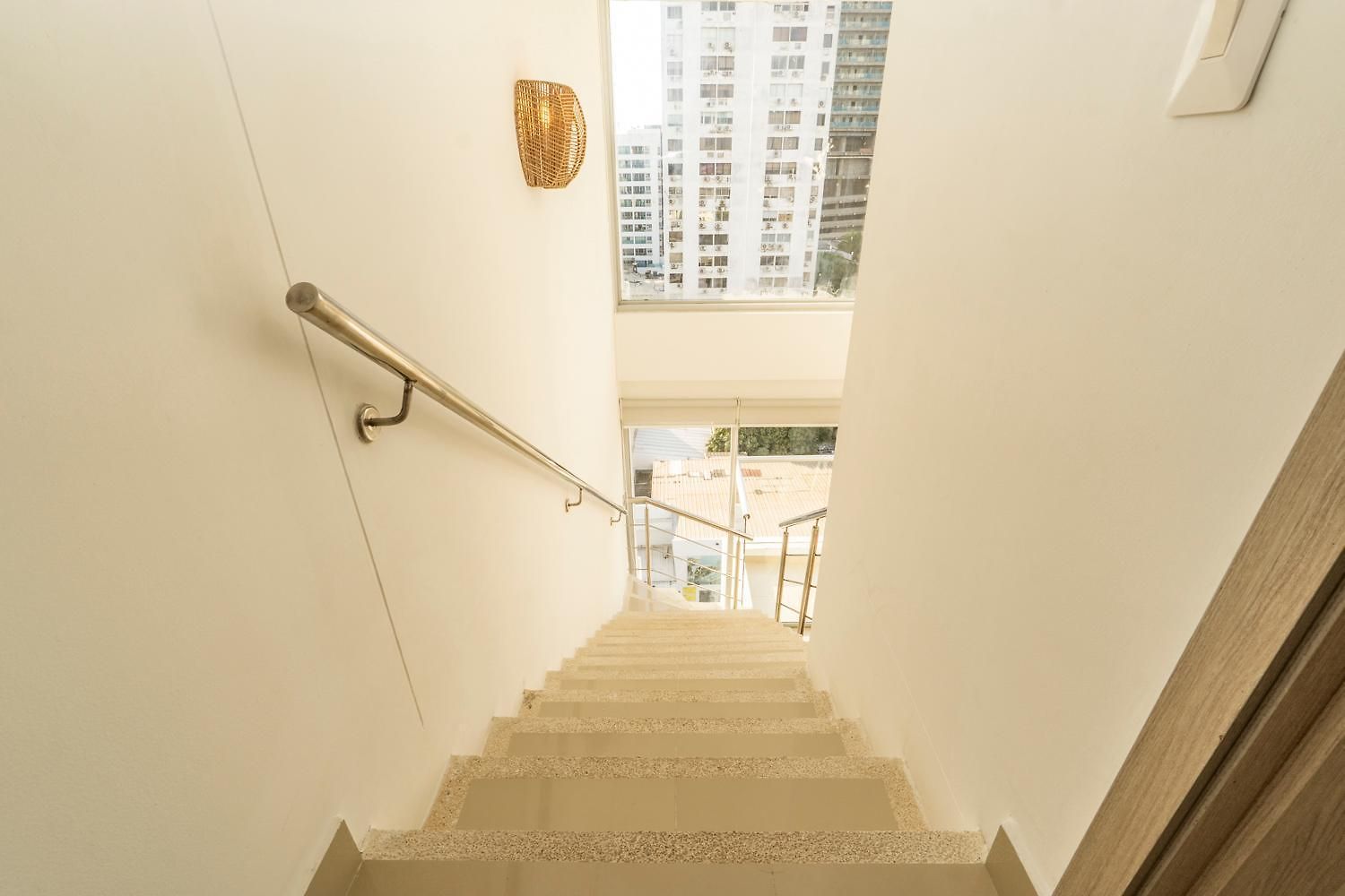 Apartment Luxury Duplex With Pool, Sunset Views, & Comfort *