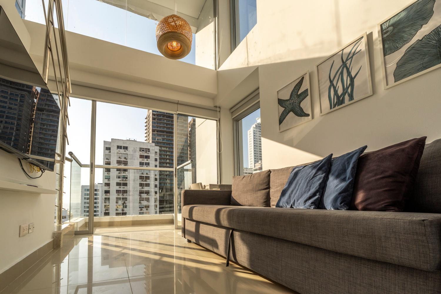 Luxury Duplex With Pool, Sunset Views, & Comfort Apartment *